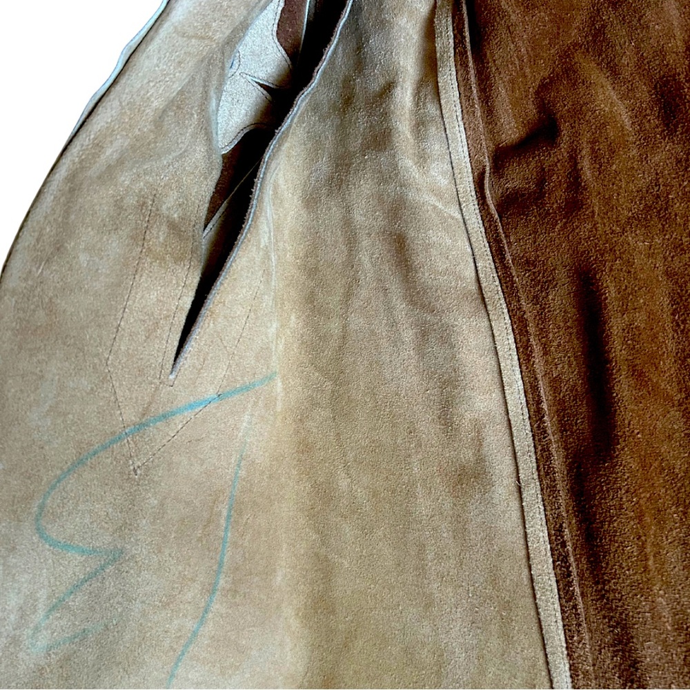 Vintage Floral Suede Cape - Picture 9 of 11
